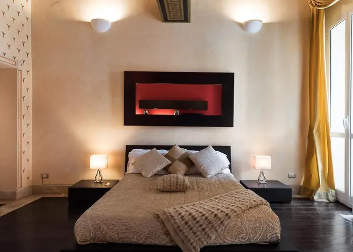 Nsm 71viadelcorso Luxury Con Terrazzo Apartment