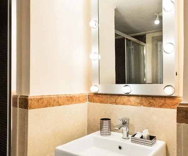 Nsm 71viadelcorso Luxury Con Terrazzo *